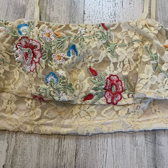 NWT Elli White Floral Top Small NWT - Picture 4 of 5